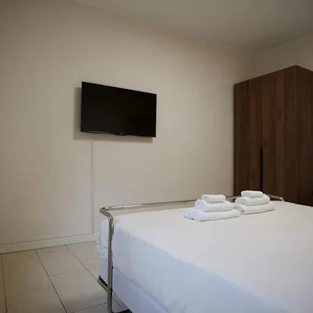 Cromo Apartment *